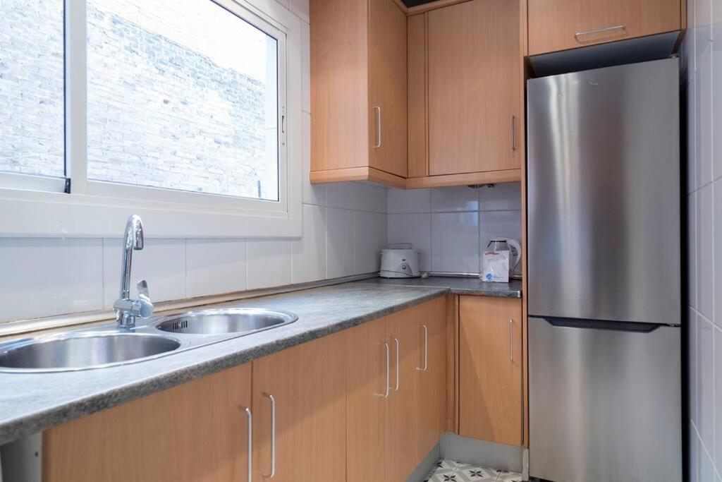 Bebarceloner Poble Nou Apartaments - 2 Bedroom Exterior photo