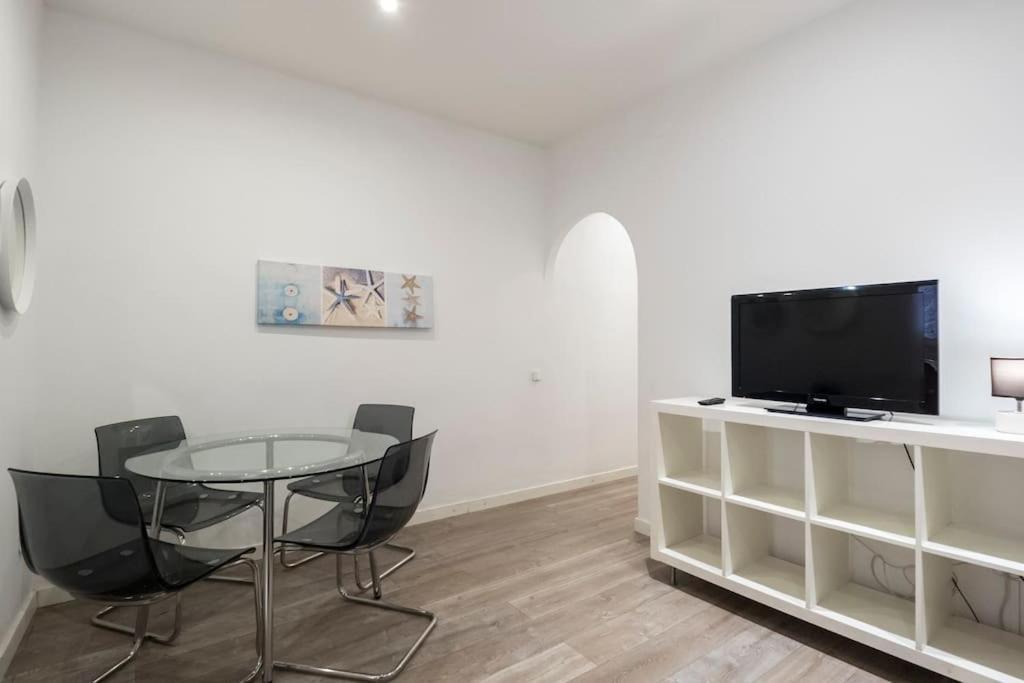 Bebarceloner Poble Nou Apartaments - 2 Bedroom Exterior photo